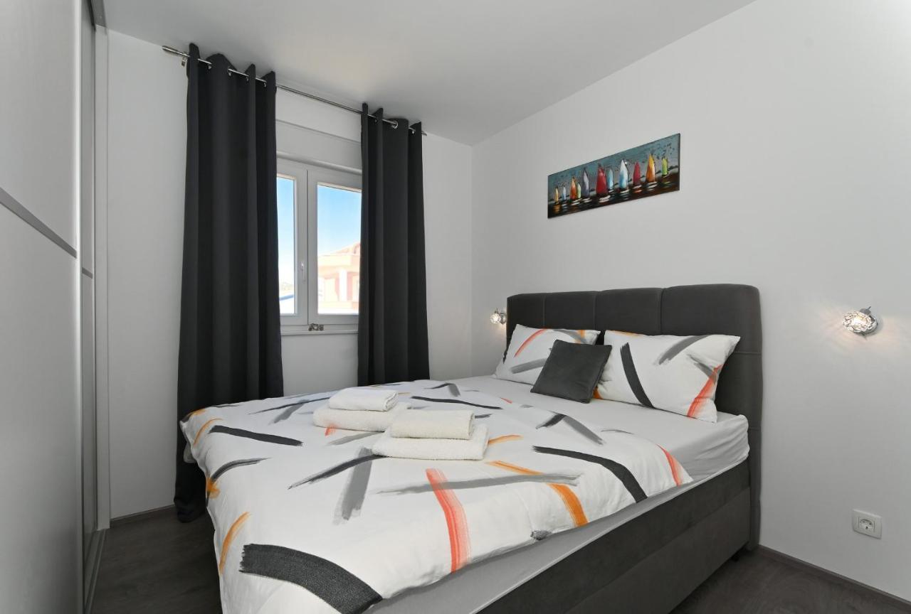 Luxury Apartment White Crystal Kastela Exterior photo